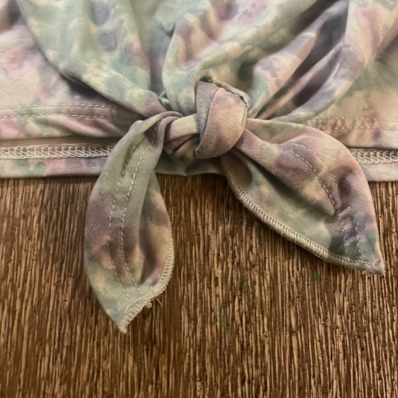 Tie dye knot tank top - Picture 2 of 2